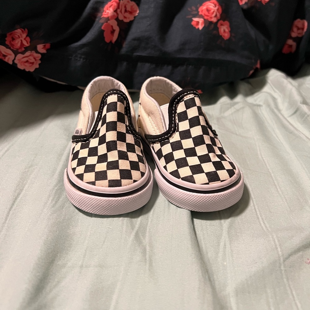 Baby checkered vans brand new. Bought and forgot about them